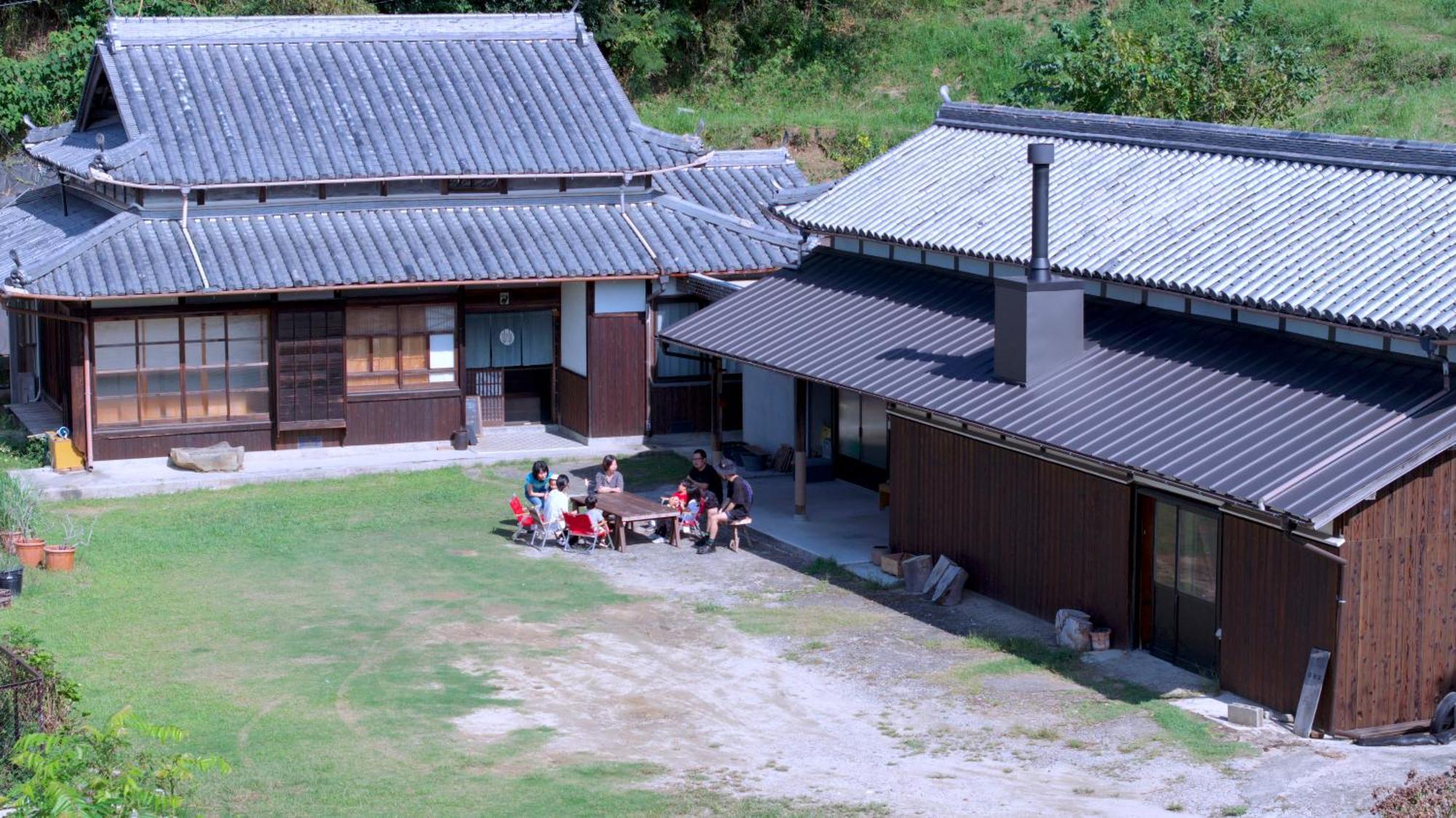 Library&Inn with Cats Kusachike Minamiawaji Exterior foto